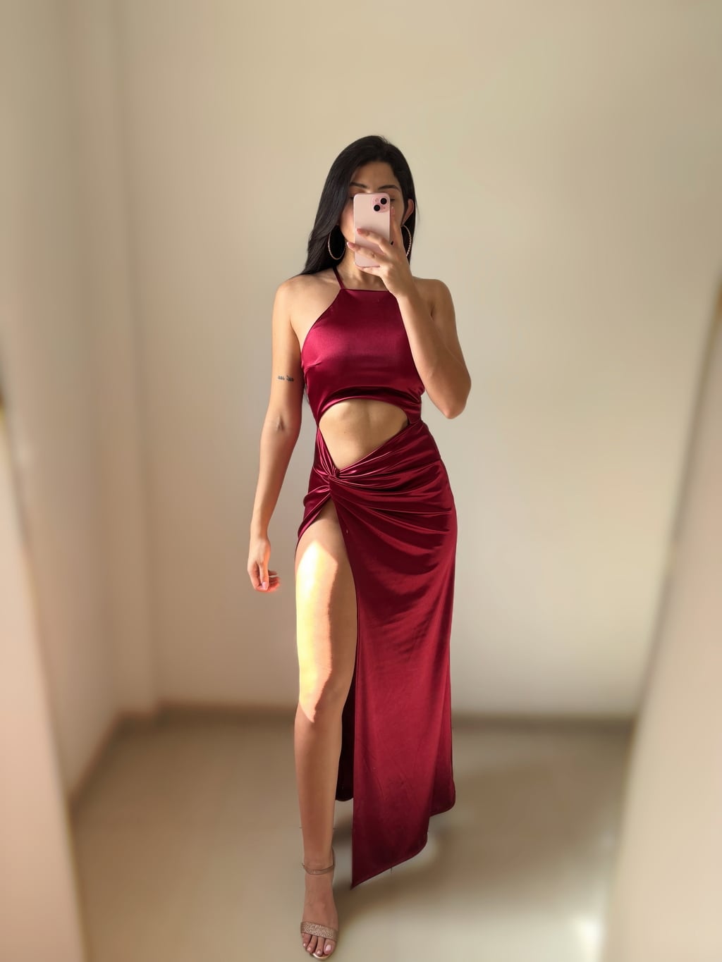 Vestido nudo de satén